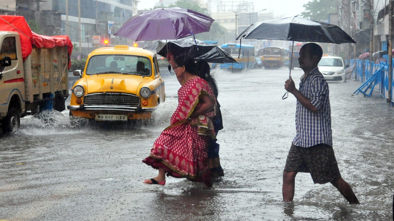 in-rain_kolkata_wb