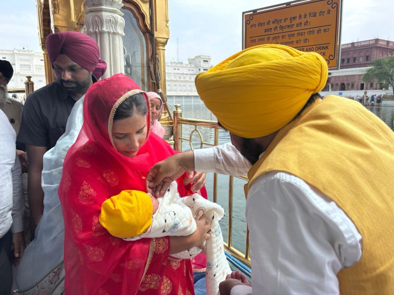 GMElR0baUAA7NMl