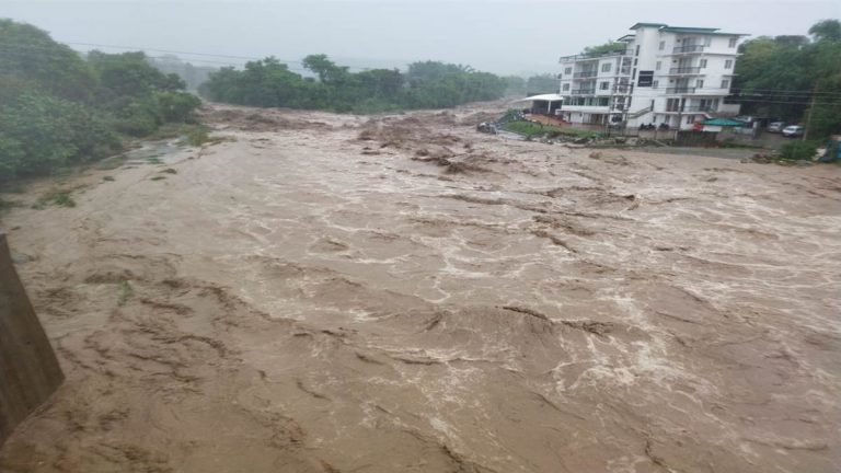 31_07_2022-flood_in_manjhi_khad_22941004