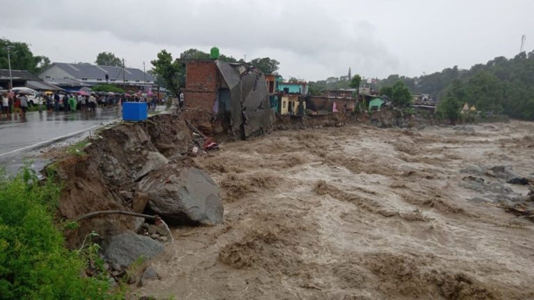 in-himachal flash flood